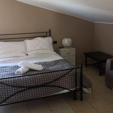 La Mansardina Apartment Sulmona Bagian luar foto