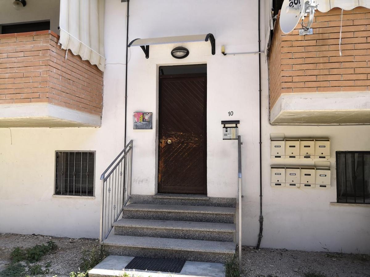 La Mansardina Apartment Sulmona Bagian luar foto