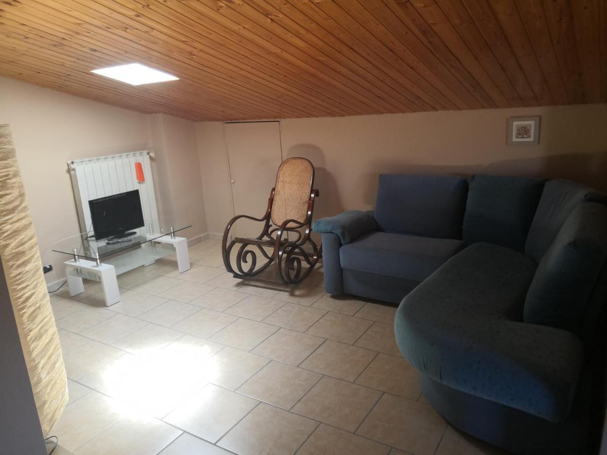La Mansardina Apartment Sulmona Bagian luar foto